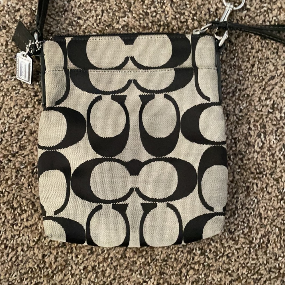 Coach Outlet Crossbody Bag Gem
